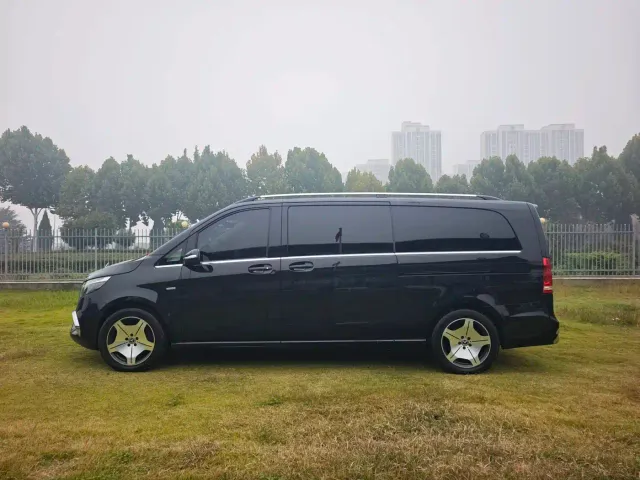 Mercedes-Benz V-Class — Фото автомобиля 8