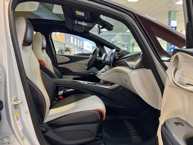 BYD Dolphin — Фото автомобиля 9