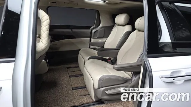 Kia Carnival 4th Gen — Фото автомобиля 26