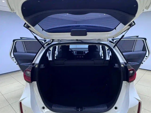 Honda Fit — Фото автомобиля 7