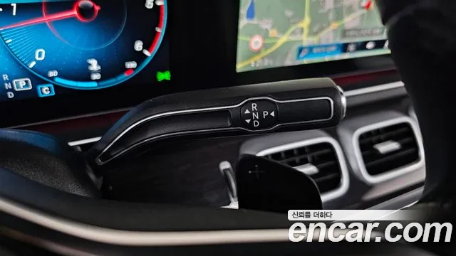Mercedes-Benz GLE-Class — Фото автомобиля 9