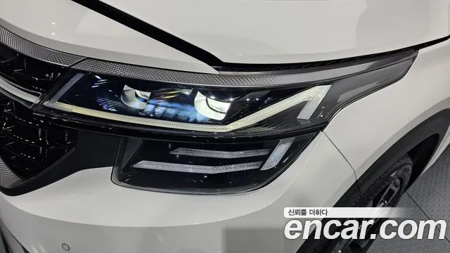 Kia Seltos — Фото автомобиля 7
