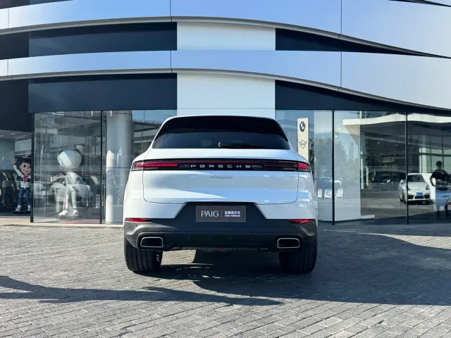 Porsche Cayenne — Фото автомобиля 5