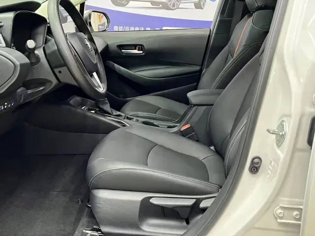 Toyota Corolla — Фото автомобиля 12