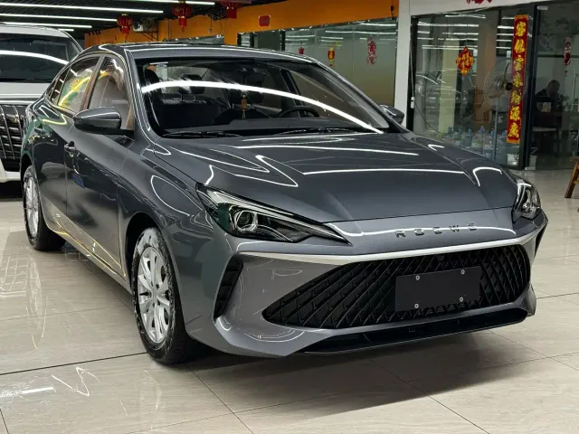 Roewe i5 — Фото автомобиля 3