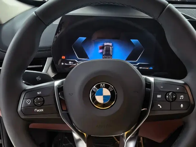 BMW BMW X1 2026 Model Year sDrive25Li X Design Package — Фото автомобиля 8
