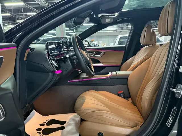Mercedes-Benz E-Class — Фото автомобиля 8