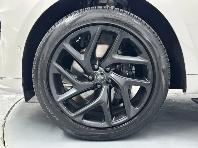 Land Rover Range Rover Sport — Фото автомобиля 25