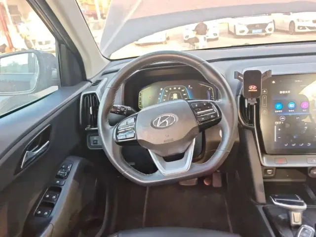 Hyundai ix35 — Фото автомобиля 10