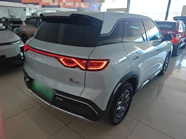 BYD Yuan UP — Фото автомобиля 6