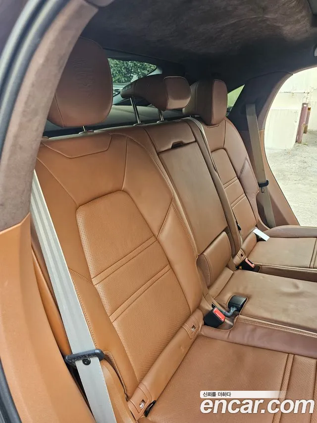 Porsche Cayenne PO536 — Фото автомобиля 10