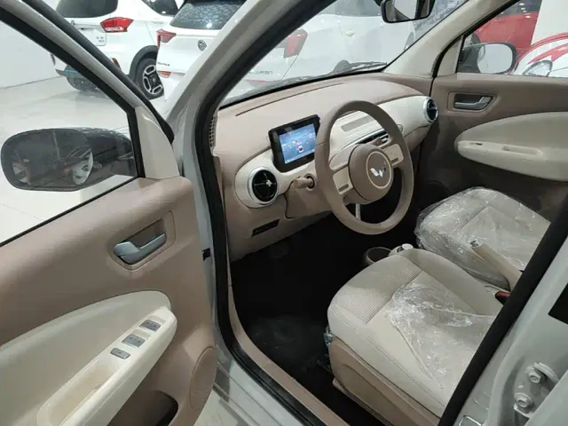 Wuling Hongguang Mini EV — Фото автомобиля 15
