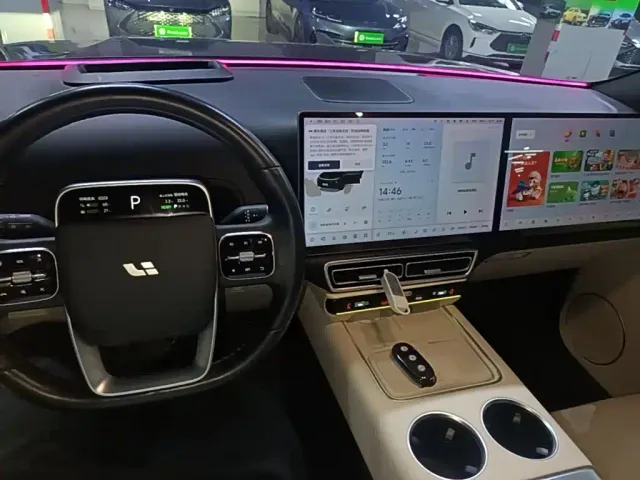 Li Auto L7 — Фото автомобиля 9