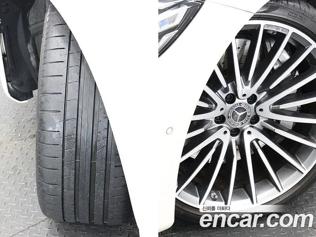 Mercedes-Benz S-Class — Фото автомобиля 5