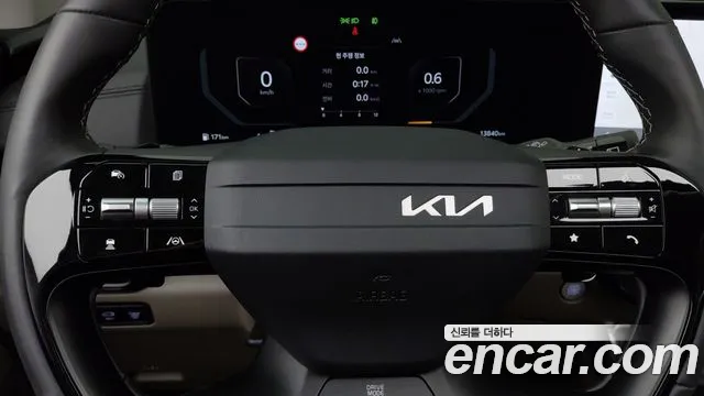Kia Carnival Generation 4 — Фото автомобиля 12