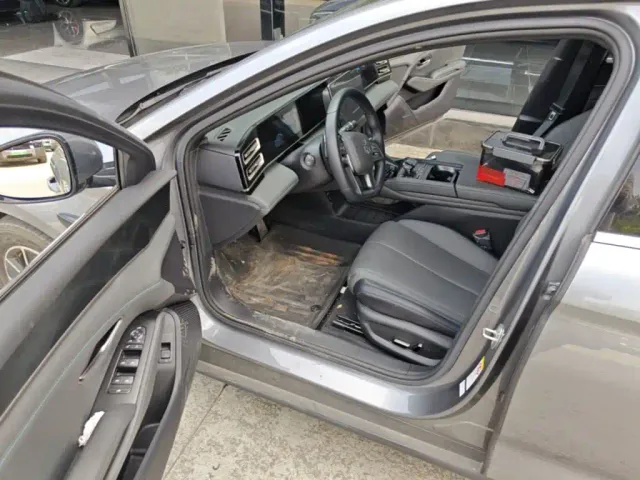 BYD Qin L — Фото автомобиля 15
