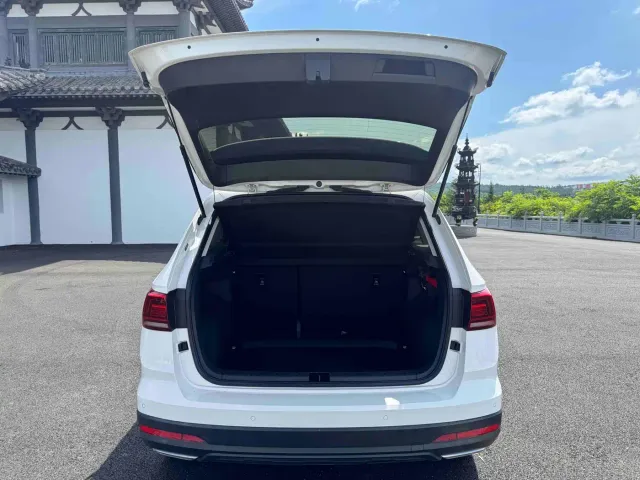 Volkswagen Tharu — Фото автомобиля 20
