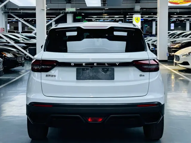 Geely Binyue — Фото автомобиля 14