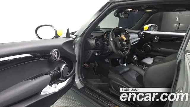 MINI Cooper Cooper Electric — Фото автомобиля 10