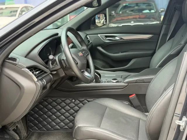 Cadillac CT5 — Фото автомобиля 7