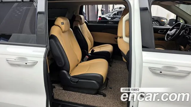 Kia Canival Carnival 4 поколение Бензин 9 мест Noblesse — Фото автомобиля 12