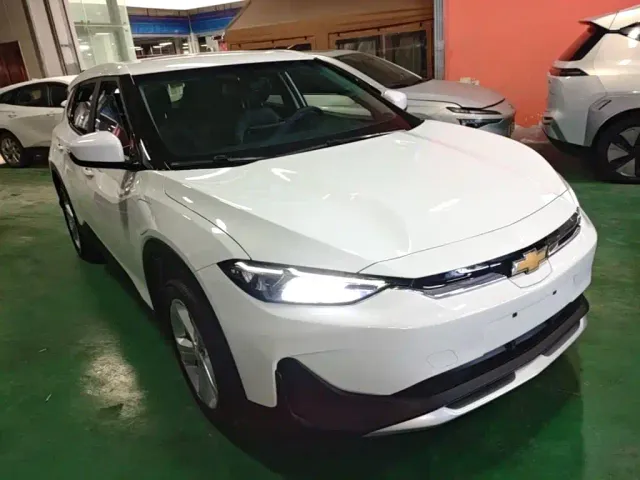 Chevrolet Menlo — Фото автомобиля 3