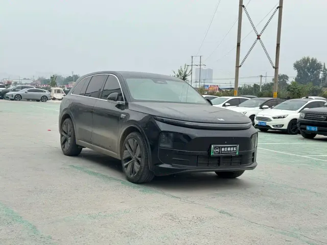 Li Auto L6 — Фото автомобиля 3