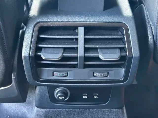 Audi Q3 — Фото автомобиля 23