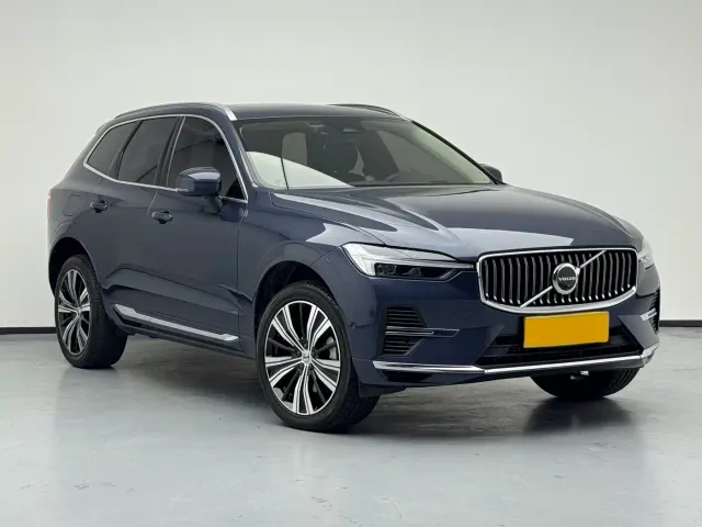 Volvo XC60 — Фото автомобиля 3