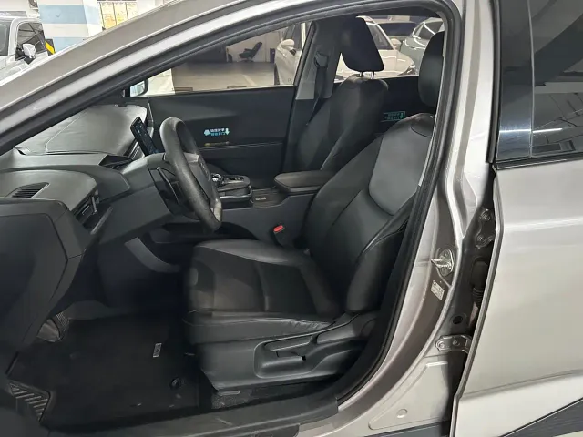 Toyota bZ3 — Фото автомобиля 8