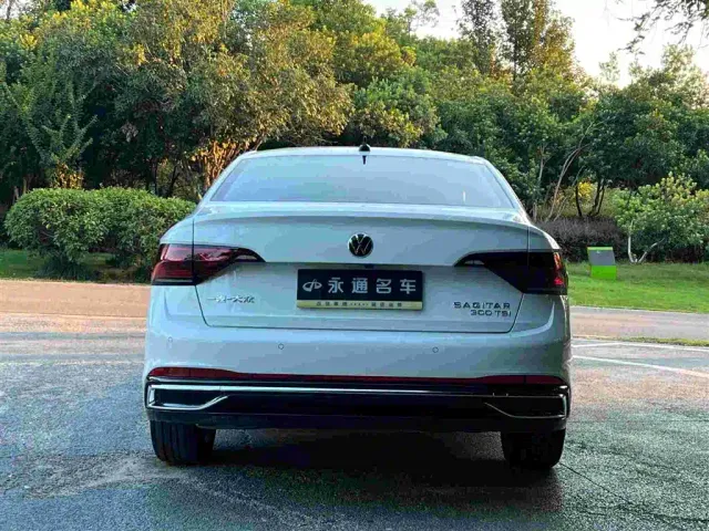 Volkswagen Sagitar — Фото автомобиля 4