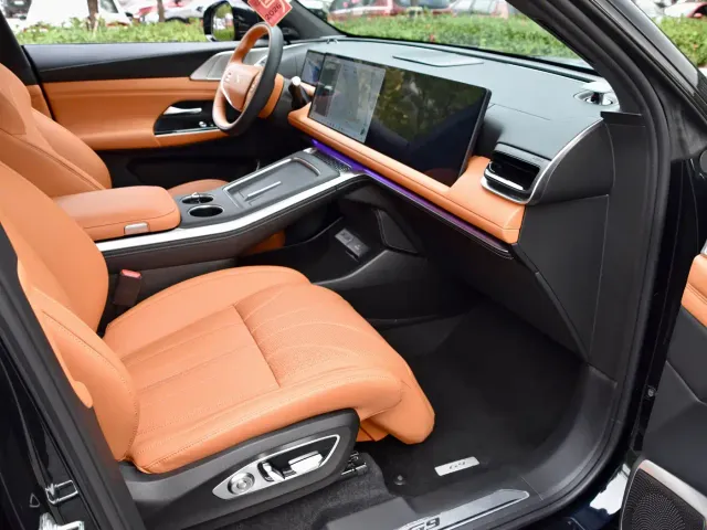 Xpeng G9 — Фото автомобиля 17