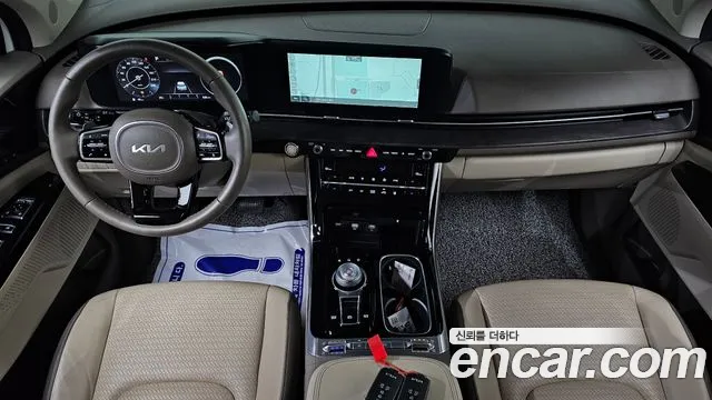 Kia Carnival Generation 4 — Фото автомобиля 7