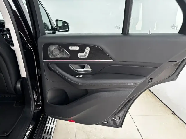 Mercedes-Benz GLE-Class — Фото автомобиля 25