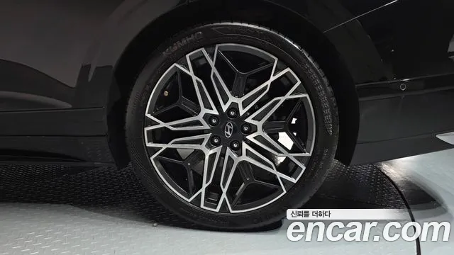 Hyundai Grandeur GN7 — Фото автомобиля 6