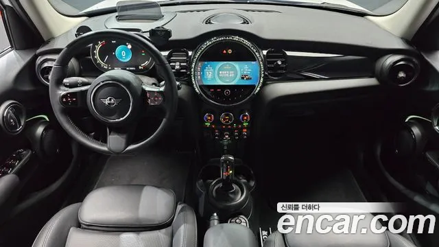 MINI Cooper — Фото автомобиля 10