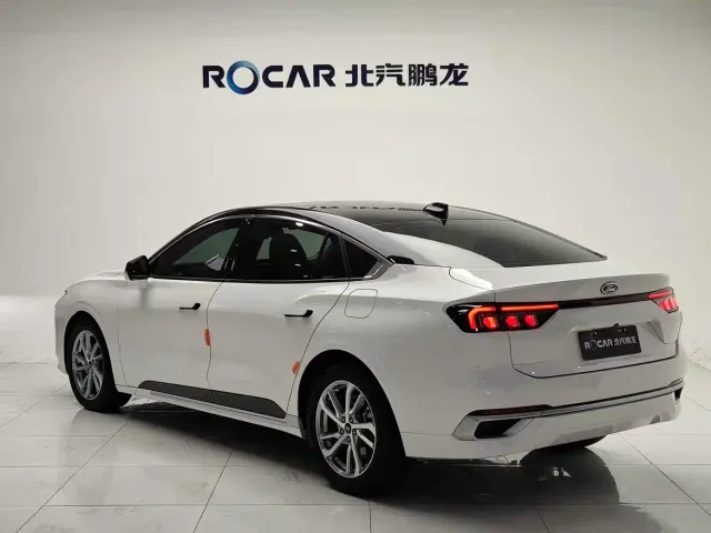 Ford Mondeo — Фото автомобиля 4