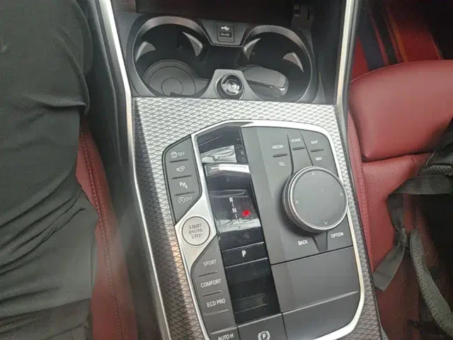 BMW 3 Series — Фото автомобиля 9