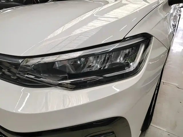 Volkswagen Lavida — Фото автомобиля 23