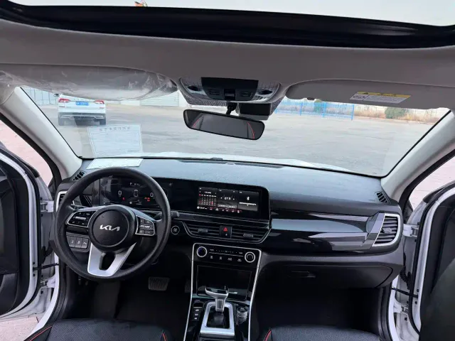 Kia Seltos — Фото автомобиля 11