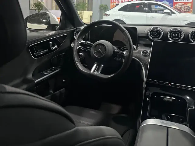 Mercedes-Benz C-Class — Фото автомобиля 11