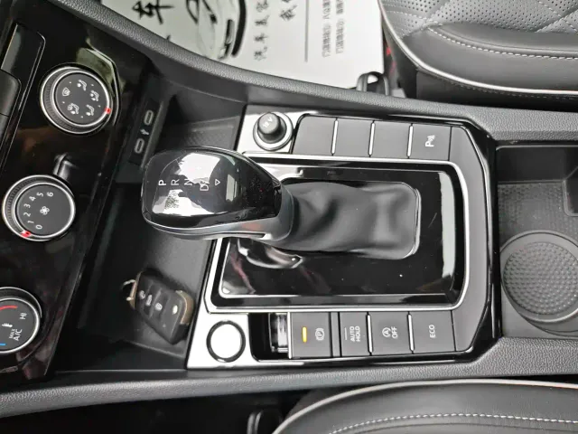 Volkswagen Sagitar 2025 300TSI DSG Surpass Edition — Фото автомобиля 23