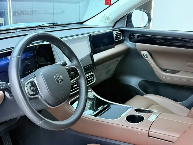 Leapmotor C11 — Фото автомобиля 5