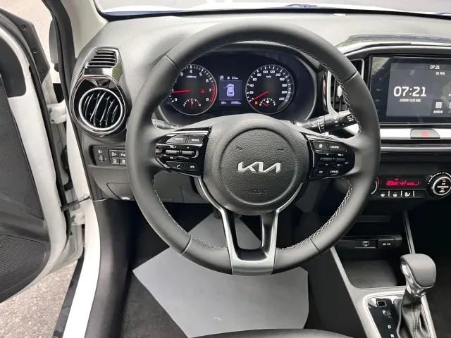 Kia KX1 — Фото автомобиля 10