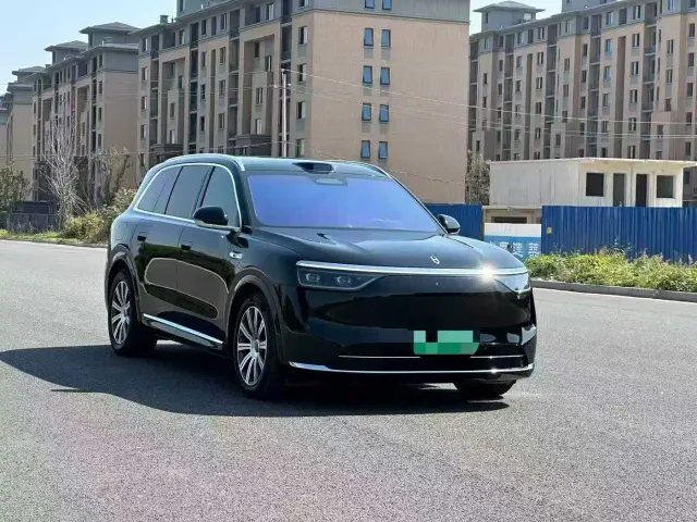 Aito M8 — Фото автомобиля 3