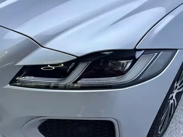 Jaguar XFL — Фото автомобиля 20