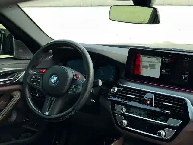 BMW 5 Series — Фото автомобиля 9