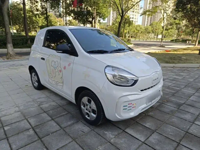 Roewe Clever — Фото автомобиля 3