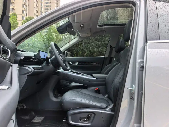 Geely Galaxy E5 — Фото автомобиля 4