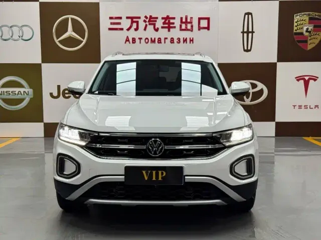 Volkswagen T-Roc — Фото автомобиля 2